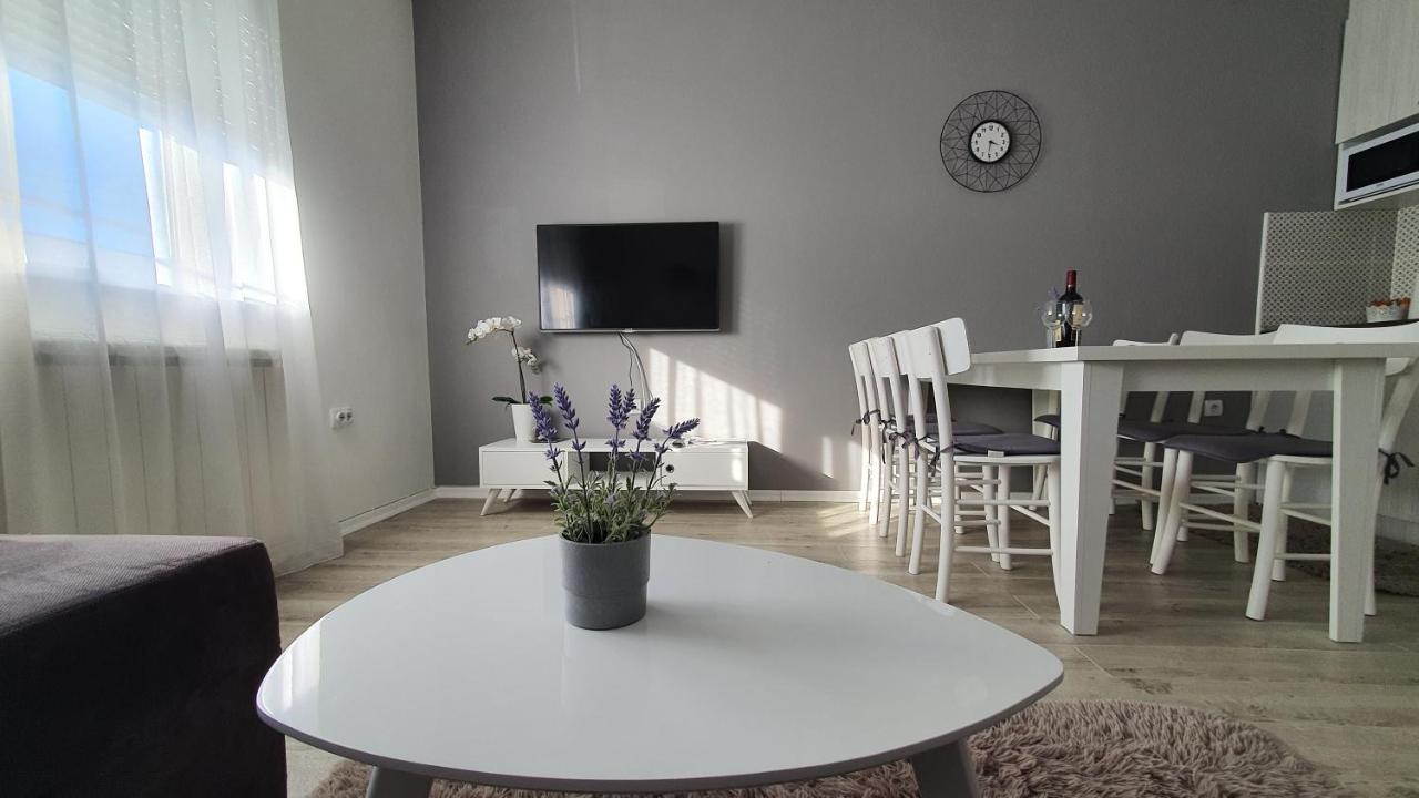 Apartments Spring Čačak Dış mekan fotoğraf